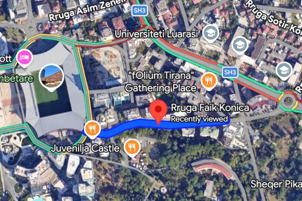 Ambiente Commerciale in Affitto 3+1 a Tirana - 160,000 Leke