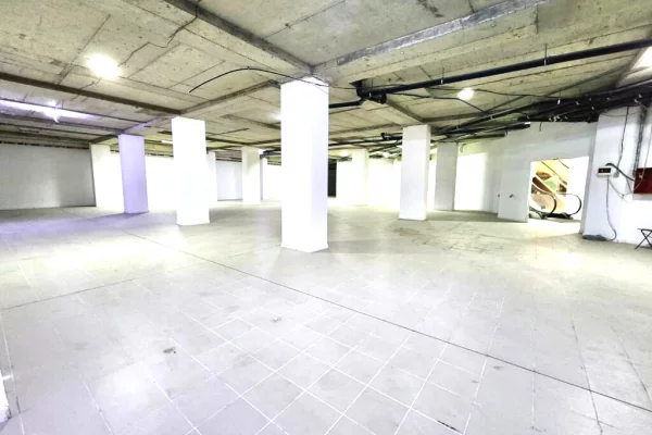 Me Qera: Ambient Biznesi (630m2) Multifunksional 📍Turdiu Center - 9 Kateshet 📌Lartesia 4m