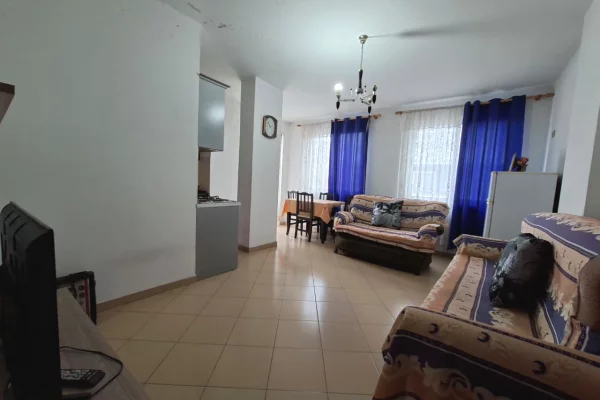 Jepet Me Qira : Apartament 1+1 & 1 BLLK (📍Kombinat / Sapor Lounge ) ✨️ E mobiluar / Pallat I Ri  40