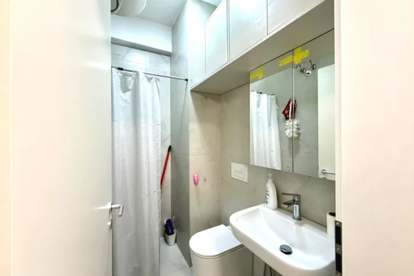 Shtepi me qera Apartament ne Tirane, 1+1, Mobilimi E mobiluar, Pagesa 45,000  Leke.