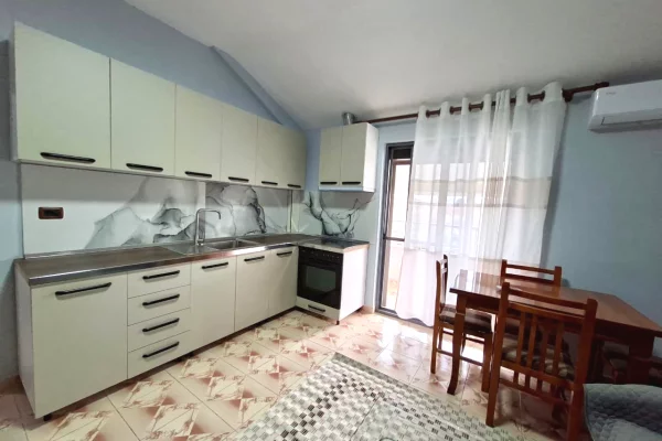 Casa in affitto 2+1 a Tirana - 40,000 Leke