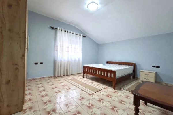 Appartamento in affitto a Tirana 2+1, Arredato