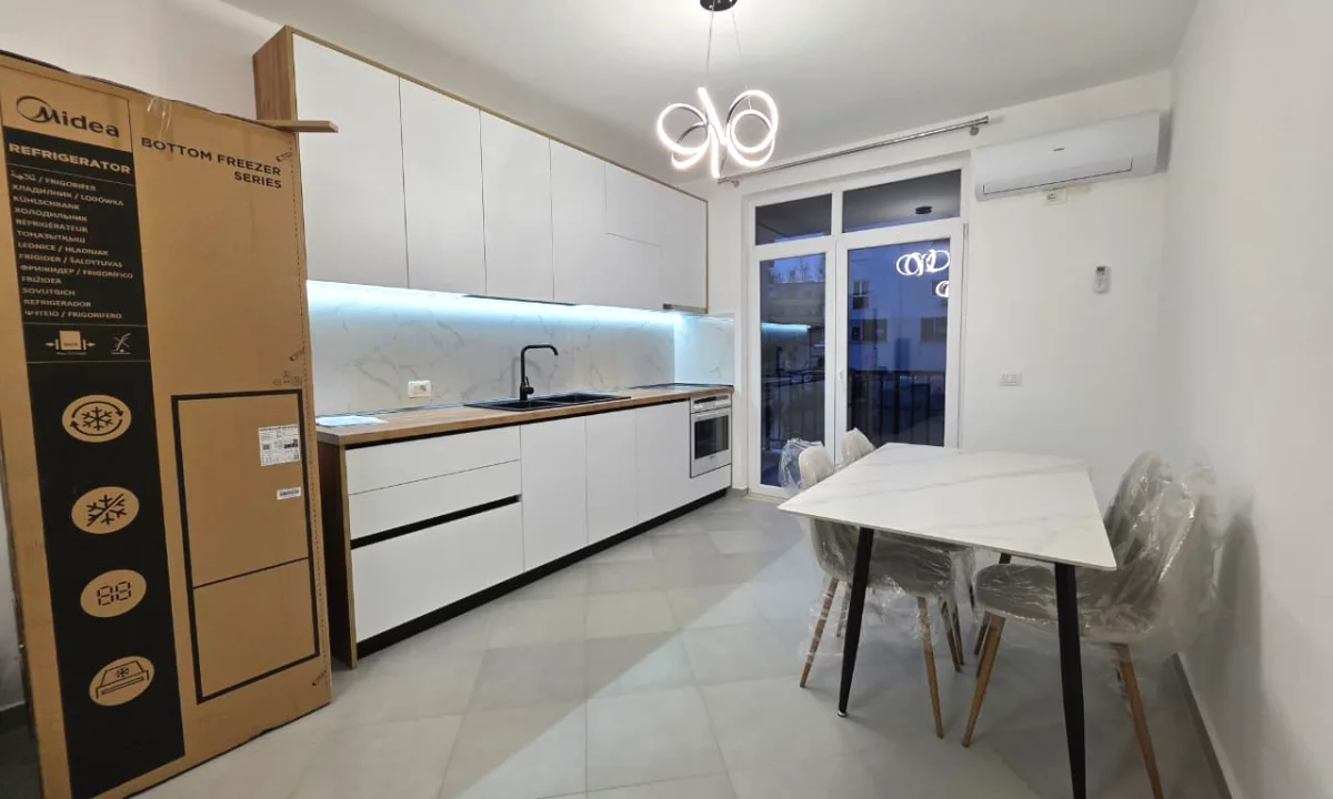 Shtepi me qera Apartament ne Tirane, 1+1, Mobilimi E mobiluar, Pagesa 500  Euro.