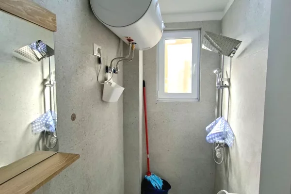 Shtepi me qera Apartament ne Tirane, 1+1, Mobilimi E mobiluar, Pagesa 38,000  Leke.