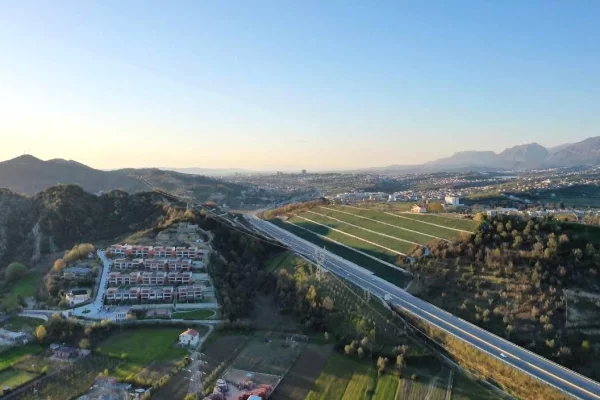 SHITET: 🟤 Toke Are (📍Mullet - TEG ) Sip. 2810 m2 ( Toke e Kuqe me Intesitet 0.3)