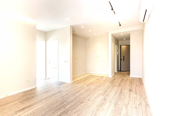 ✨️For Rent: Elite Office 202m2 ⭐️ 2 Parkings 3 WC🚾 / VERANDA - Floor 12📍 GOLDEN TOWER (MINE PEZA RESIDENCE) 🌇 Euro2000 NET/Month 💥