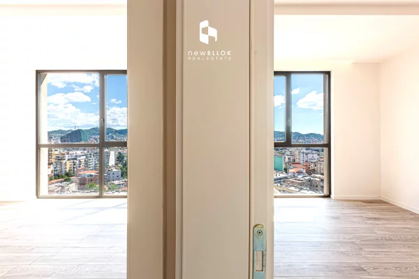 ✨️For Rent: Elite Office 202m2 ⭐️ 2 Parkings 3 WC🚾 / VERANDA - Floor 12📍 GOLDEN TOWER (MINE PEZA RESIDENCE) 🌇 Euro2000 NET/Month 💥