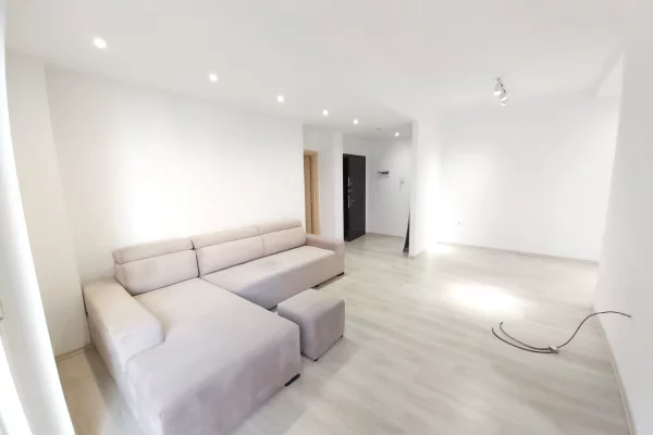Shtepi me qera Apartament ne Tirane, 1+1, Mobilimi E mobiluar, Pagesa 550  Euro.