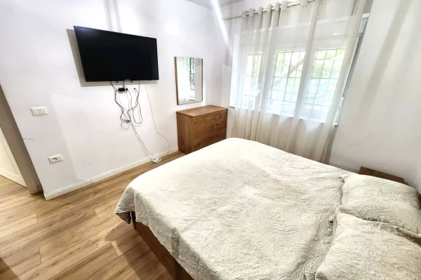 Shtepi me qera Apartament ne Tirane, 2+1, Mobilimi E mobiluar, Pagesa 600  Euro.