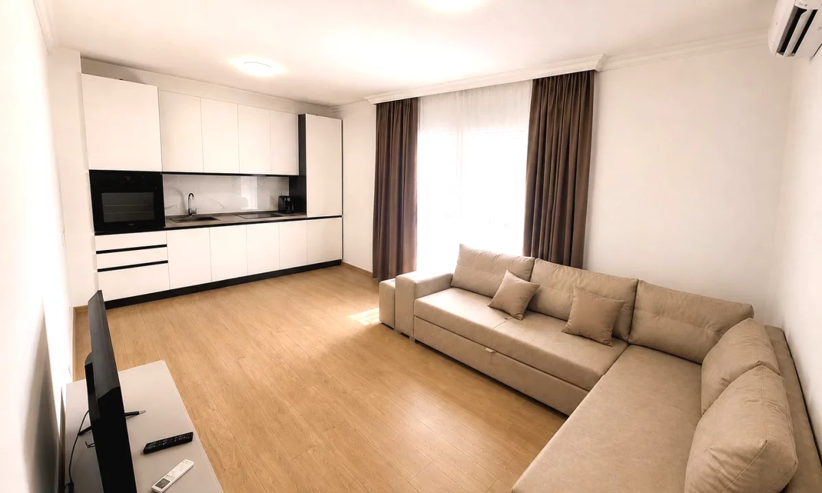 Shtepi me qera Apartament ne Tirane, 2+1, Mobilimi E mobiluar, Pagesa 1,000  Euro.