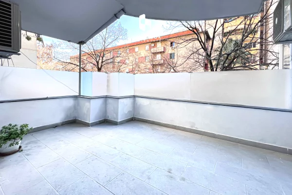 Zyre Absolute - Open Space (Vesa Center) Rruge Kryesore, BLLOK (160 m2) Parket Zvicerian - 2,100 Euro/Muaj NETO 