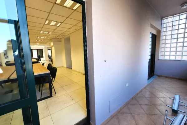 Supreme Office - Amb ideal per Zyre 📍 prb. Delijorgjit - Rr. e Kavajes -- 420m2 | k3, Pllt i Ri