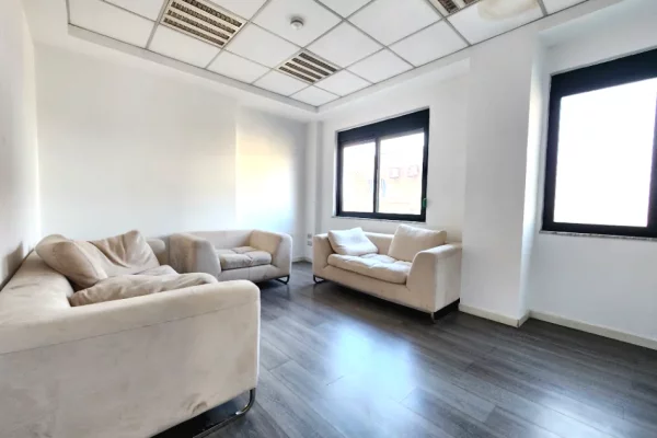 Supreme Office - Amb ideal per Zyre 📍 prb. Delijorgjit - Rr. e Kavajes -- 420m2 | k3, Pllt i Ri