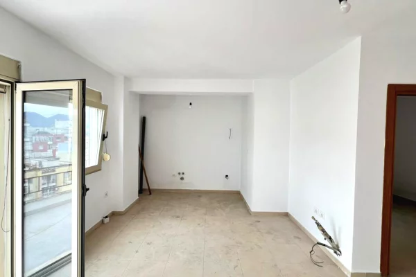 Apartment for sale in Tirana 2+1, Emty
