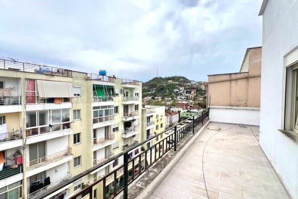 Apartment for sale in Tirana 2+1, Emty