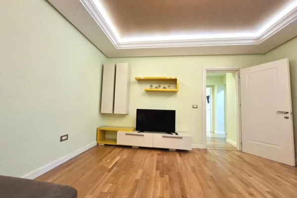 Shtepi me qera Apartament ne Tirane, 2+1, Mobilimi E mobiluar, Pagesa 70,000  Leke.