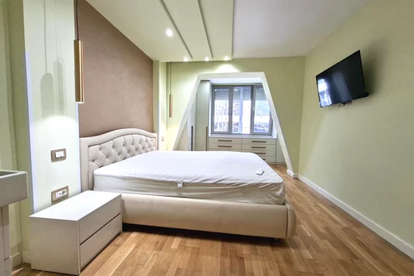 Shtepi me qera Apartament ne Tirane, 2+1, Mobilimi E mobiluar, Pagesa 70,000  Leke.