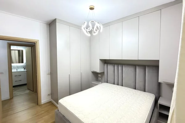 Shtepi me qera Apartament ne Tirane, 2+1, Mobilimi E mobiluar, Pagesa 70,000  Leke.