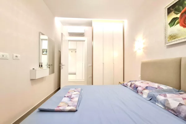 Shtepi me qera Apartament ne Tirane, 1+1, Mobilimi E mobiluar, Pagesa 70,000  Leke.