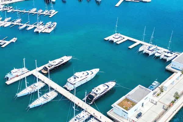 Shtepi ne shitje Apartament ne Durres, 2+1, Mobilimi Bosh, pa mobiluar, Pagesa 258,280  Euro.