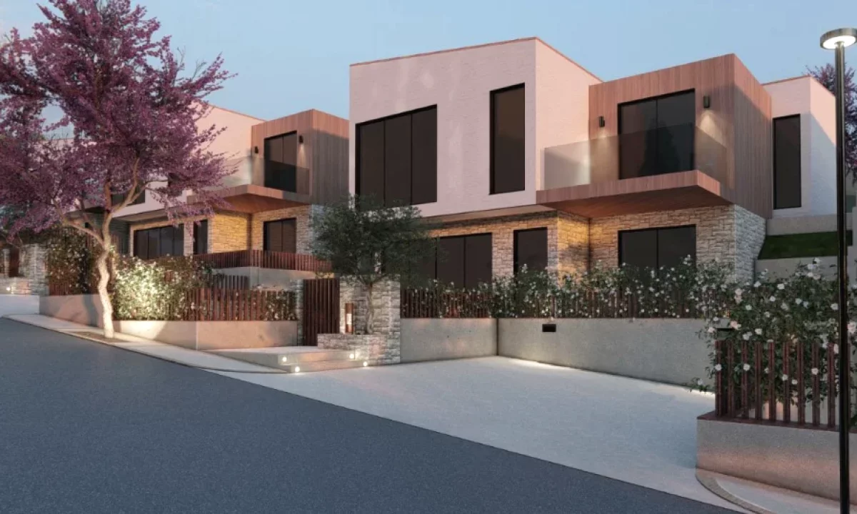 Villa di lusso in vendita a Tirana 4+1, Vuoto