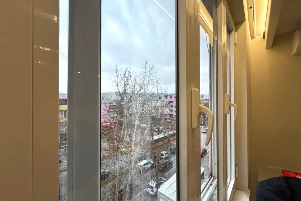 Shtepi ne shitje Apartament ne Tirane, 1+1, Mobilimi Bosh, pa mobiluar, Pagesa 125,000  Euro.