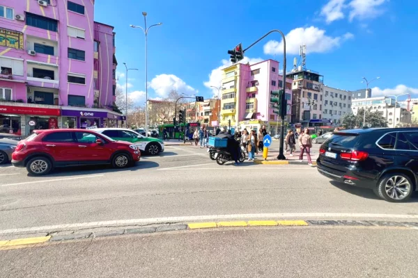 Business Property in Sale 1+1 in Tirana - 79,000 Euro