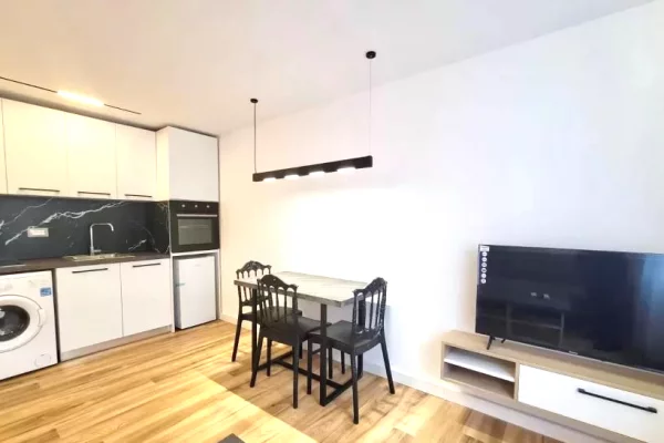 Shtepi me qera 1+1 ne Tirane - 40,000 Leke