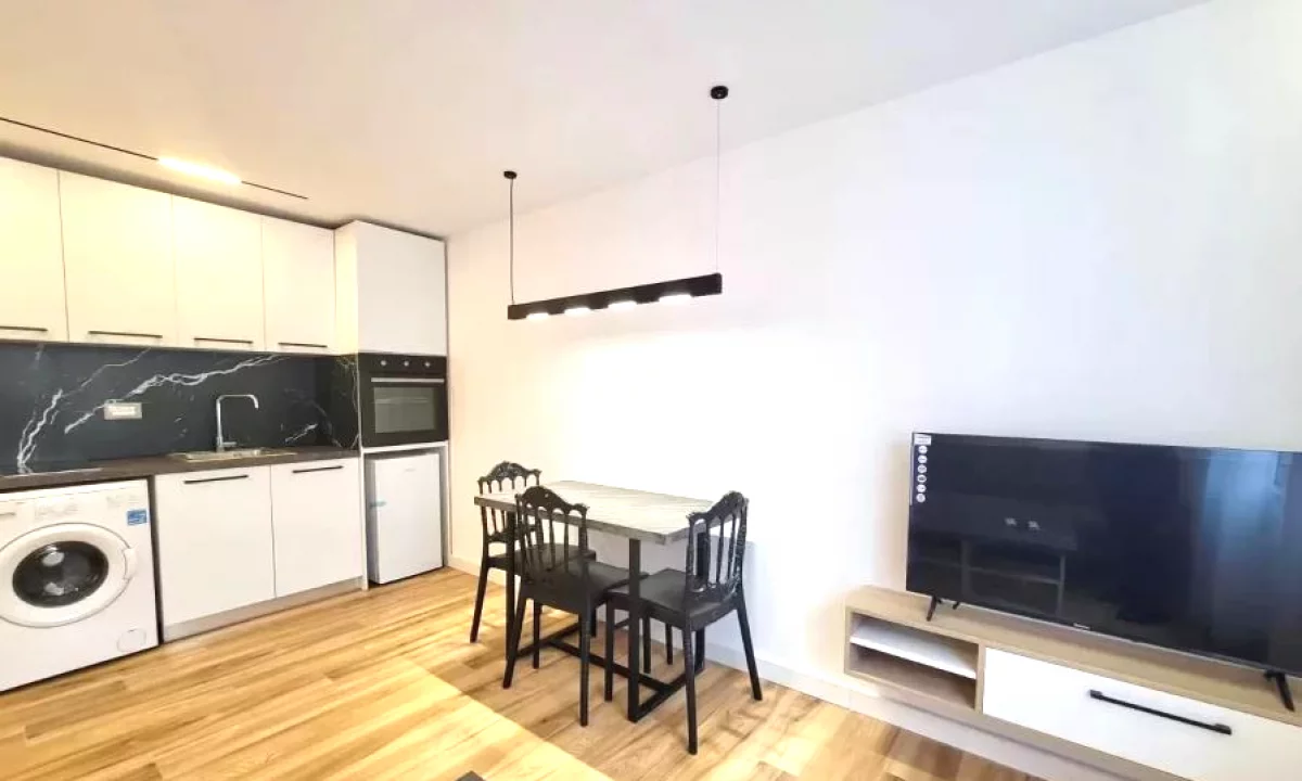 Appartamento in affitto a Tirana 1+1, Arredato