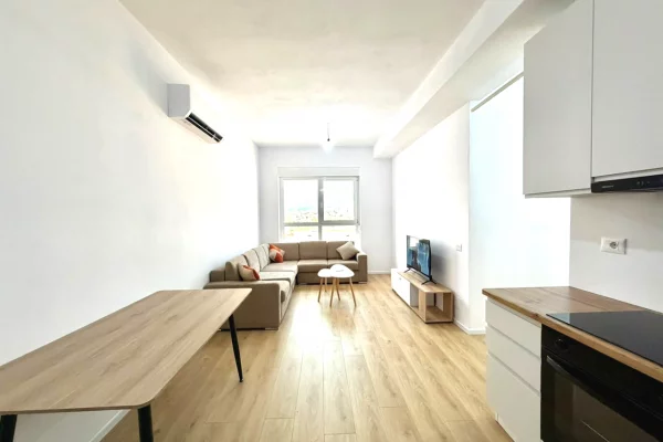 ME QERA Super Cmim: 2+1 +1 Post Parkimi📍Ali Demi - Rezidenca Kadiu || 50,000 Leke/Muaj - Pallat V.2026✨️- K.9 - Sp.80m² - (E Pa Banuar 100% e re)🔥☄