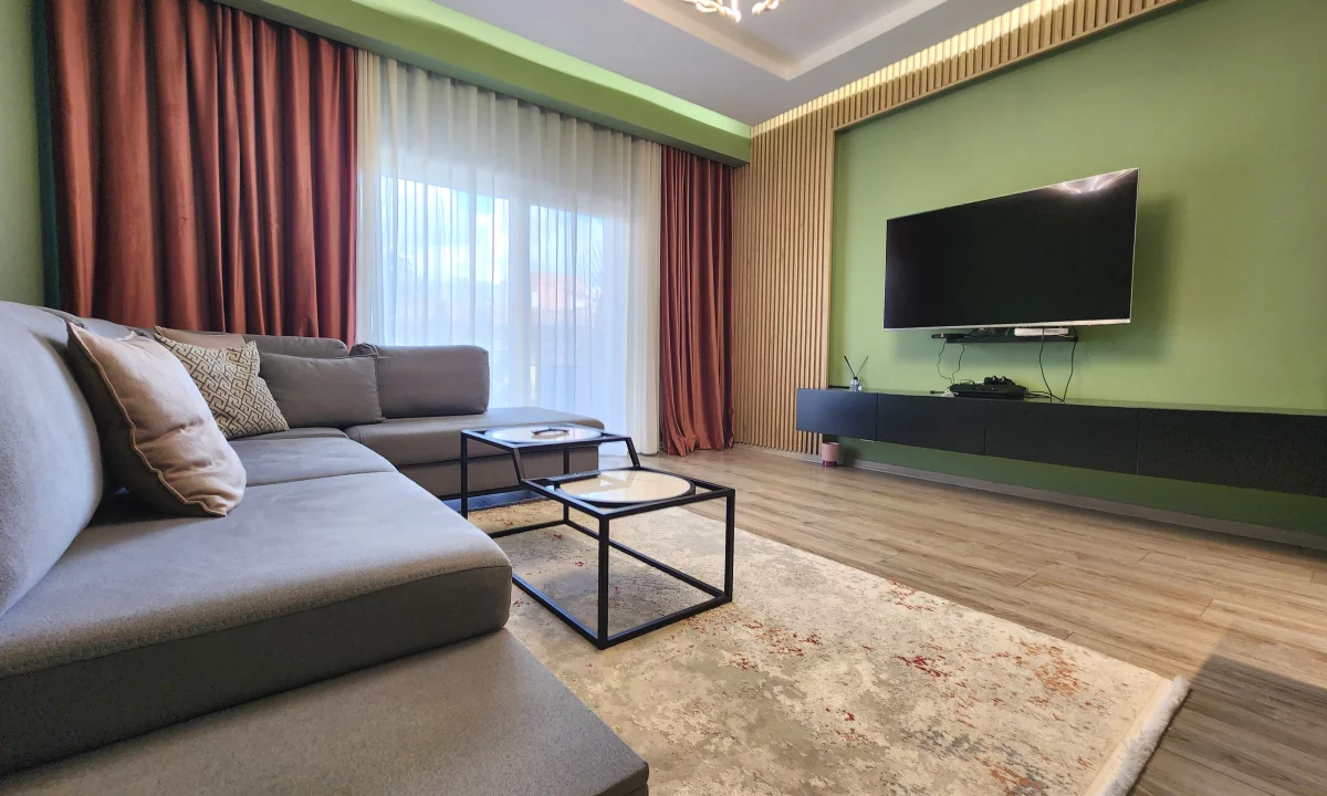 Shtepi me qera Apartament ne Tirane, 3+1, Mobilimi E mobiluar, Pagesa 1,000  Euro.