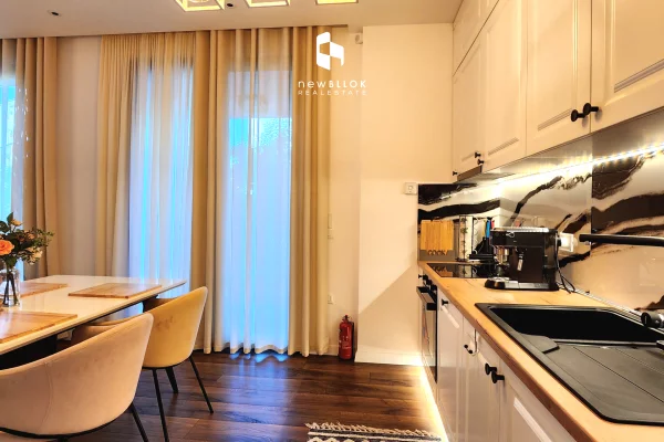 Shtepi me qera Apartament ne Tirane, 2+1, Mobilimi E mobiluar, Pagesa 1,000  Euro.