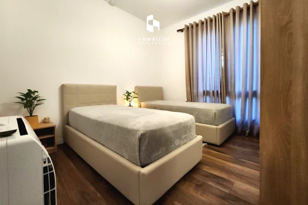 Shtepi me qera Apartament ne Tirane, 2+1, Mobilimi E mobiluar, Pagesa 1,000  Euro.