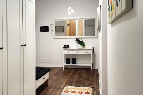 Shtepi me qera Apartament ne Tirane, 2+1, Mobilimi E mobiluar, Pagesa 1,000  Euro.