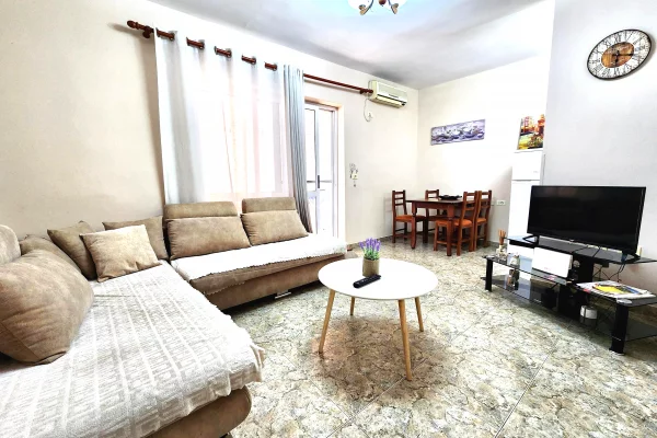 Shtepi me qera 1+1 ne Tirane - 600 Euro