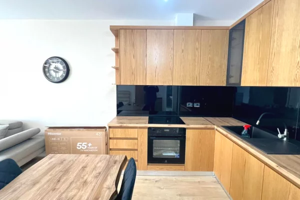 Shtepi me qera Apartament ne Tirane, 1+1, Mobilimi E mobiluar, Pagesa 65,000  Leke.