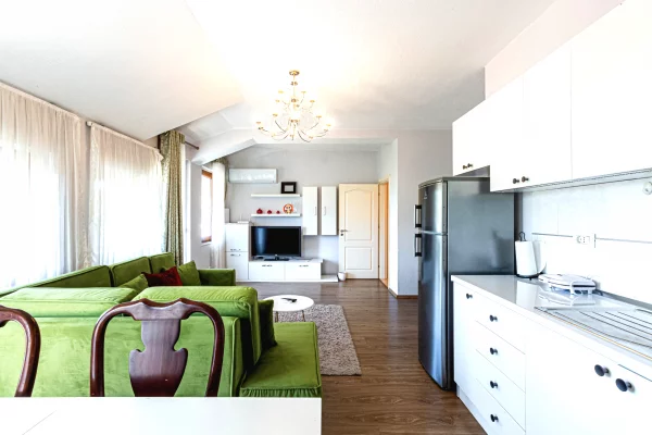 Shtepi me qera Apartament ne Tirane, 2+1, Mobilimi E mobiluar, Pagesa 700  Euro.