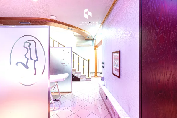 Me Qera: Ambient me 2 Kate 📍Mine Peza/Rr. Durresit || (800Euro/muaj) Super Location, Afer Qendres