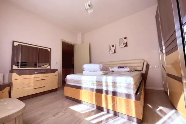  Jepet me Qera: Apt. 1+1 (StacioniTrenit / Rr. Panorama ) Hera e parë me qera || 100% e re ️ 57,000 lekë / Muaji 