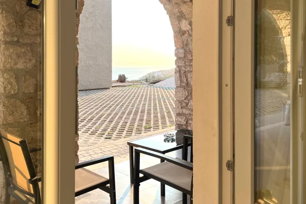 Shtepi ne shitje Apartament ne Himare, 1+1, Mobilimi E mobiluar, Pagesa 205,000  Euro.