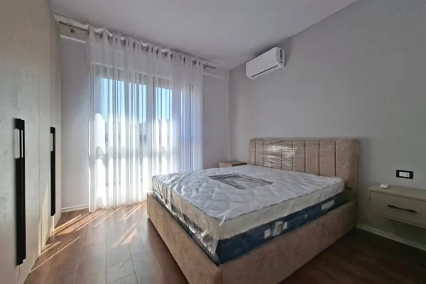 Shtepi me qera Apartament ne Tirane, 1+1, Mobilimi E mobiluar, Pagesa 70,000  Leke.