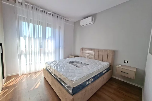 Shtepi me qera Apartament ne Tirane, 1+1, Mobilimi E mobiluar, Pagesa 70,000  Leke.