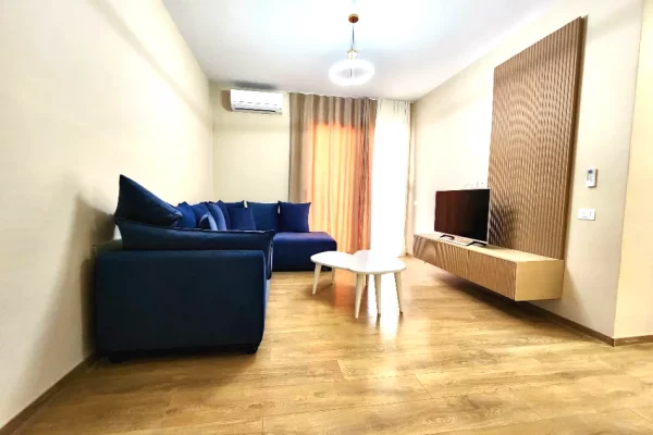Appartamento in affitto a Tirana 2+1, Arredato