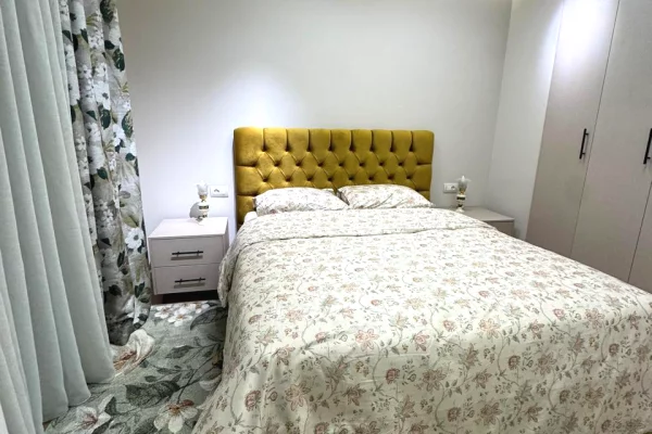 Shtepi me qera Apartament ne Tirane, 1+1, Mobilimi E mobiluar, Pagesa 85,000  Leke.