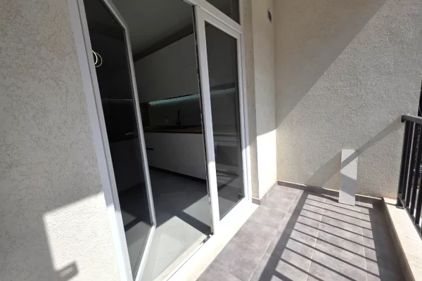 Shtepi me qera Apartament ne Tirane, 1+1, Mobilimi E mobiluar, Pagesa 500  Euro.