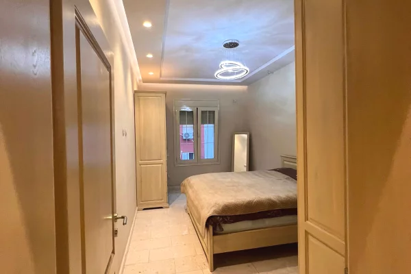 Shtepi me qera Apartament ne Tirane, 1+1, Mobilimi E mobiluar, Pagesa 750  Euro.