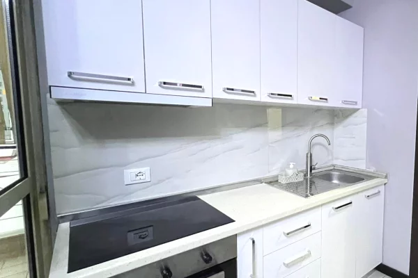 Me Qera : 1+1📍Kompleksi Delijorgj (Rruga e Kavajes) - 60,000 Lek - S.70m² - Vendodhje shume e favor