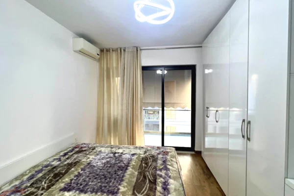 Shtepi me qera Apartament ne Tirane, 1+1, Mobilimi E mobiluar, Pagesa 500  Euro.