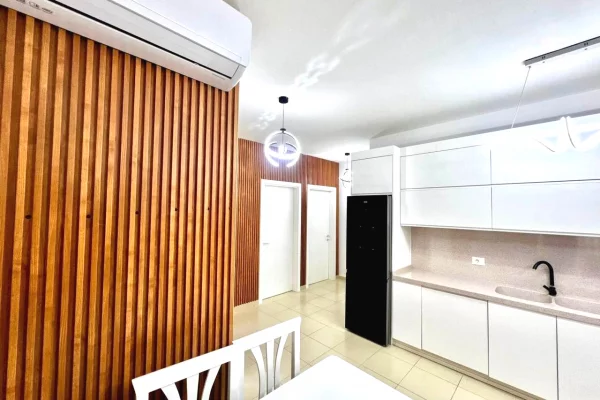 Shtepi me qera Apartament ne Tirane, 2+1, Mobilimi E mobiluar, Pagesa 650  Euro.