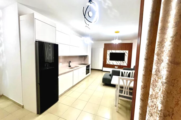 Shtepi me qera Apartament ne Tirane, 2+1, Mobilimi E mobiluar, Pagesa 650  Euro.